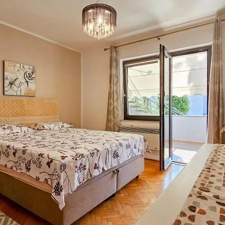 Shara Novigrad Istria