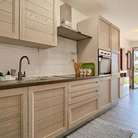 Shara Apartmán *